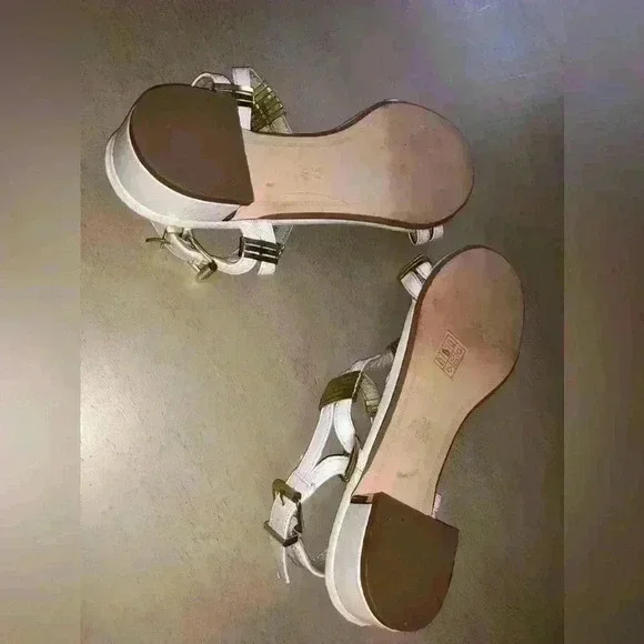 Dune London sandal size 8M - Picture 7 of 7